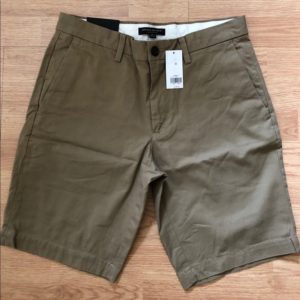 Banana Republic Aiden chino shorts